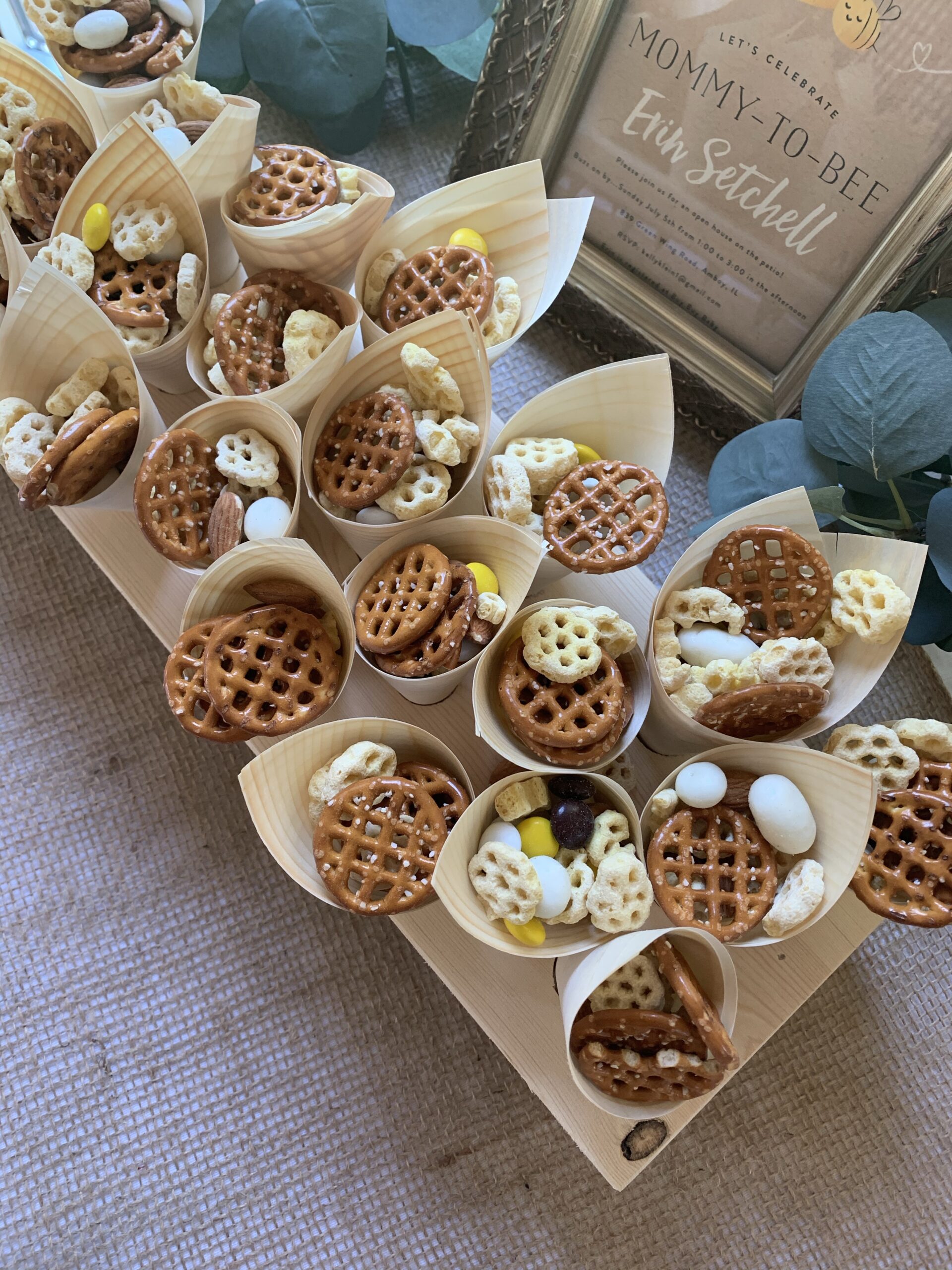 honeycomb snack mix for bee themed party