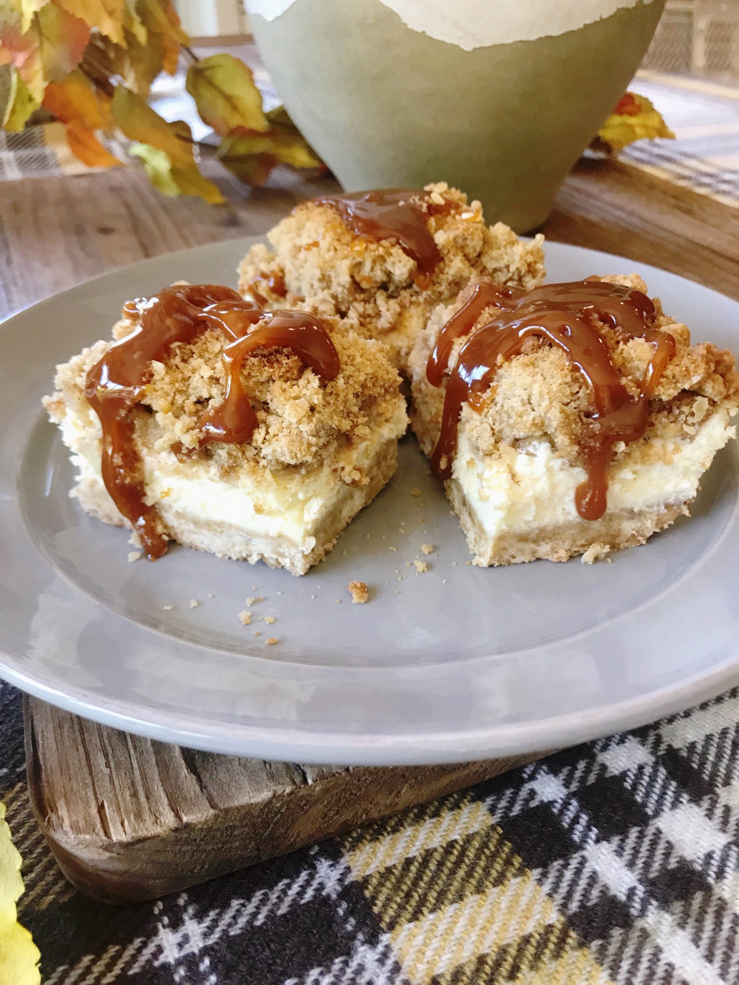 Caramel Apple Cheesecake Bars