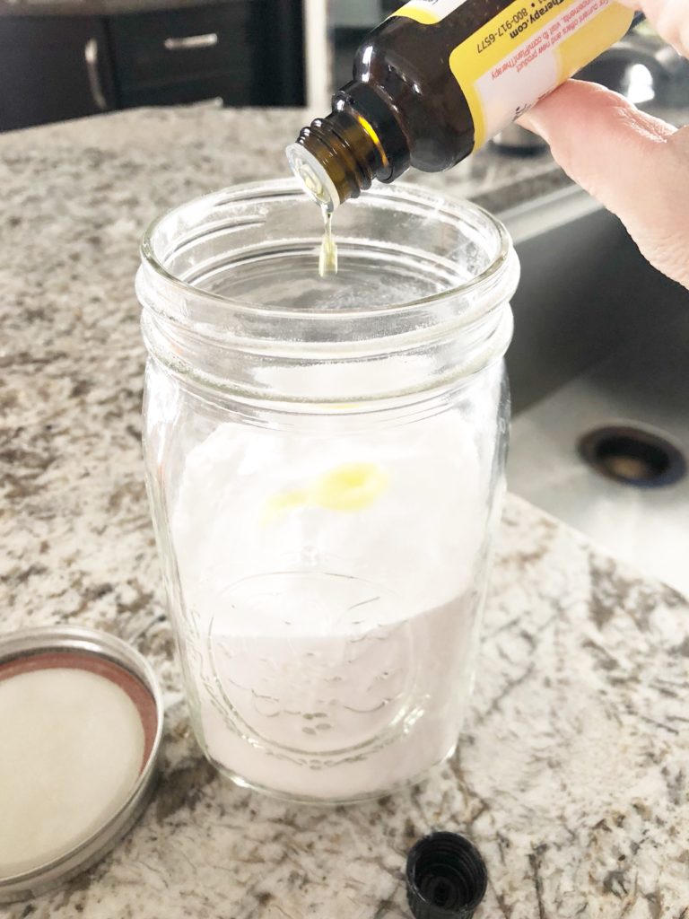 simple sink scrub