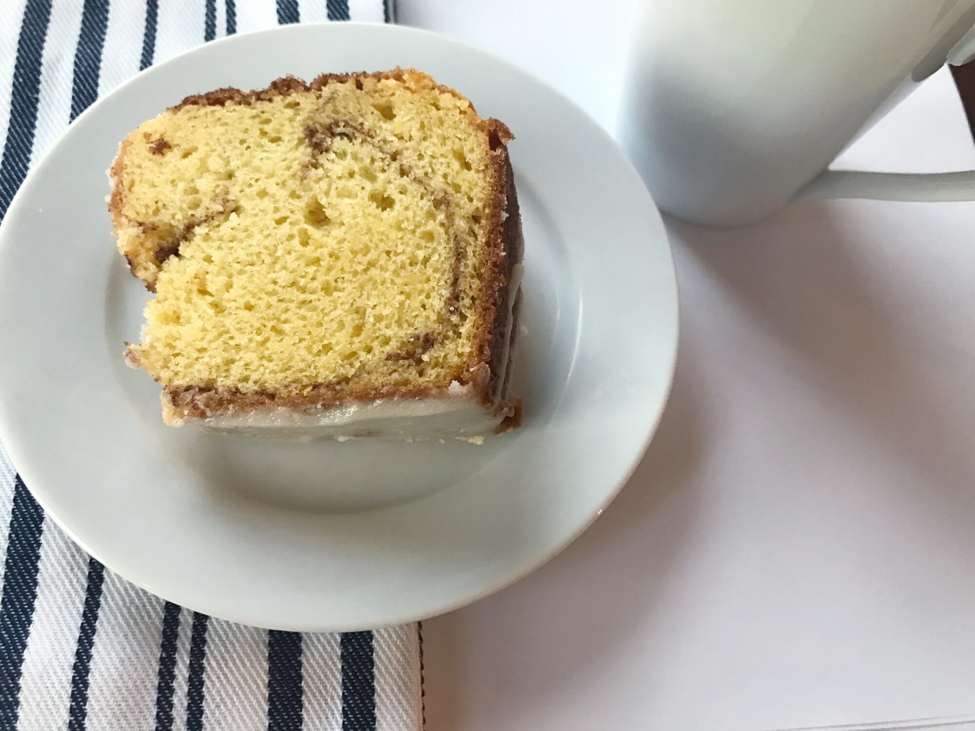 sour cream coffee cake