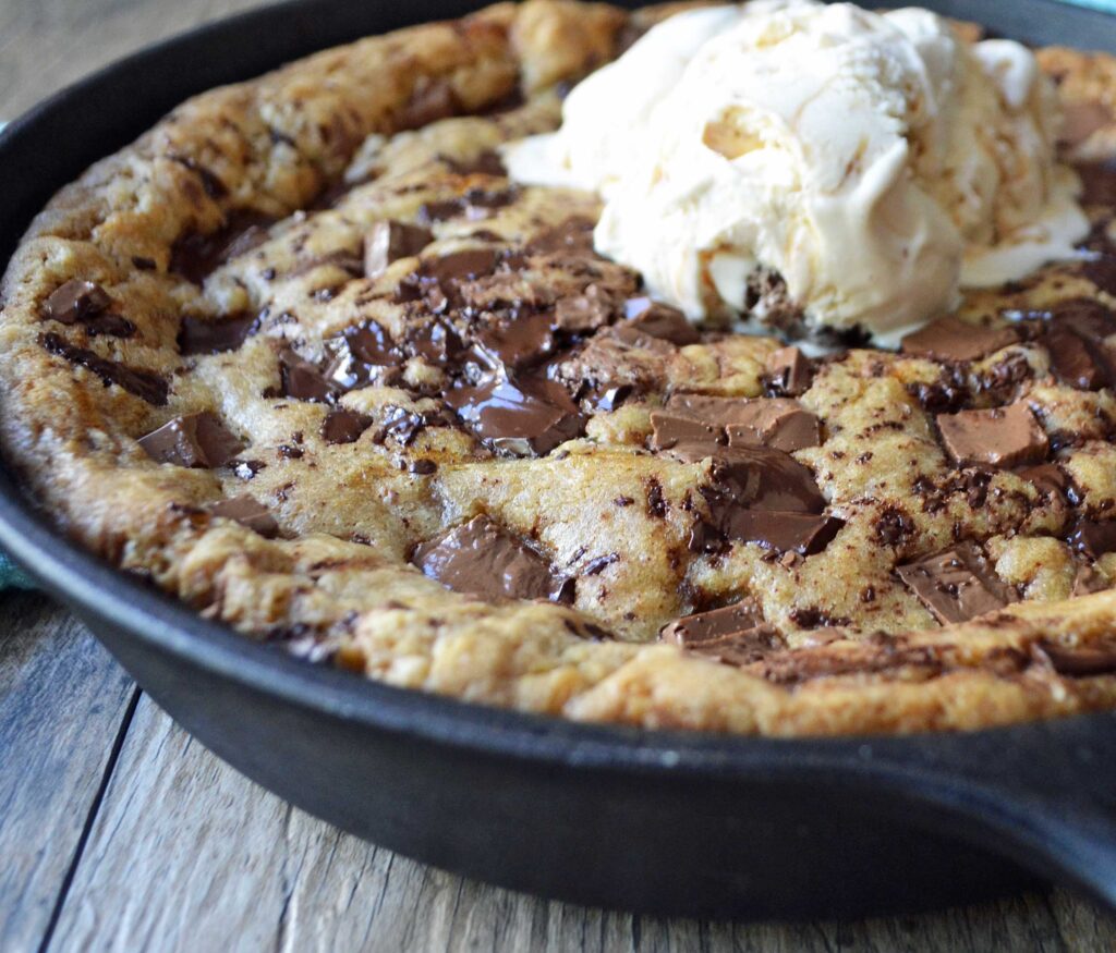 Chocolate chip skillet