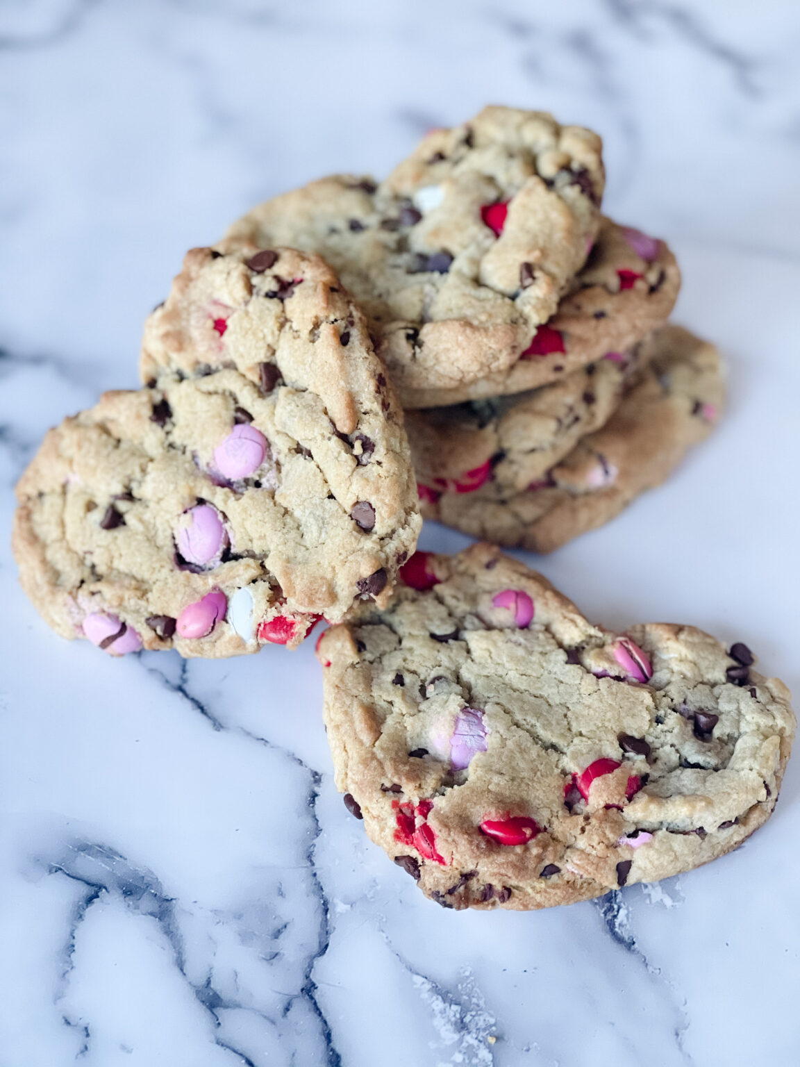 Heart-Shaped M&M Chocolate Chip Cookies - Stickers and Stilettos