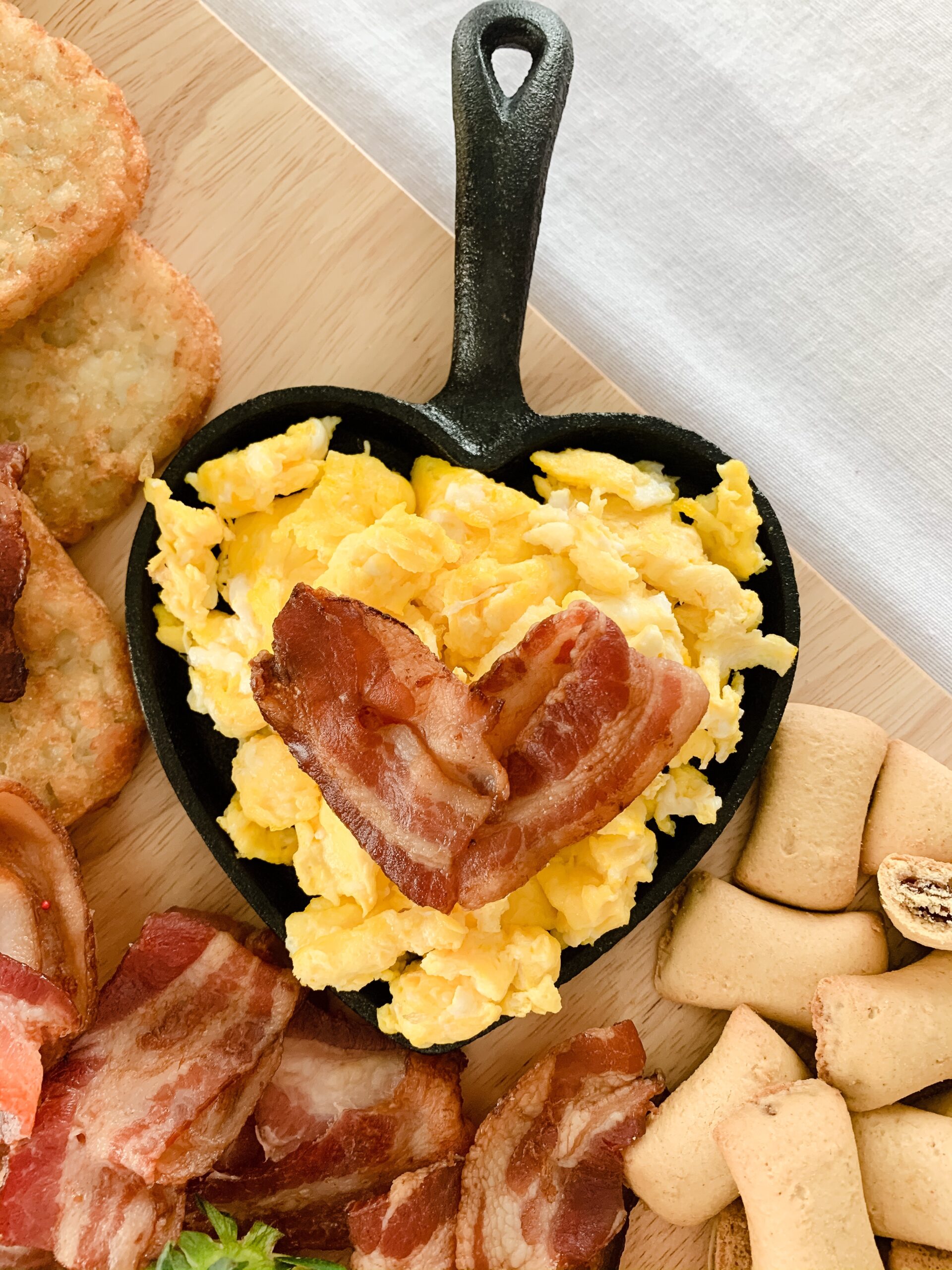 heart shaped cast iron skillet